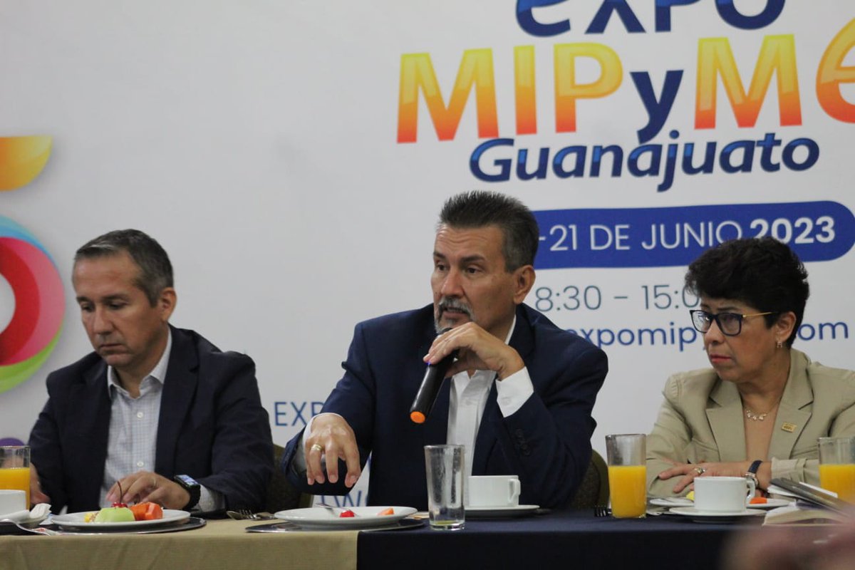 economiagente's tweet photo. 🤑¡Más de 150 millones de pesos en ventas! 🤯
La Expo Mipyme #Guanajuato superó todas las metas proyectadas. 📈
#ConsumeLocalGto
#GTO #GrandezaDeMéxico https://t.co/rNidz5Chm2