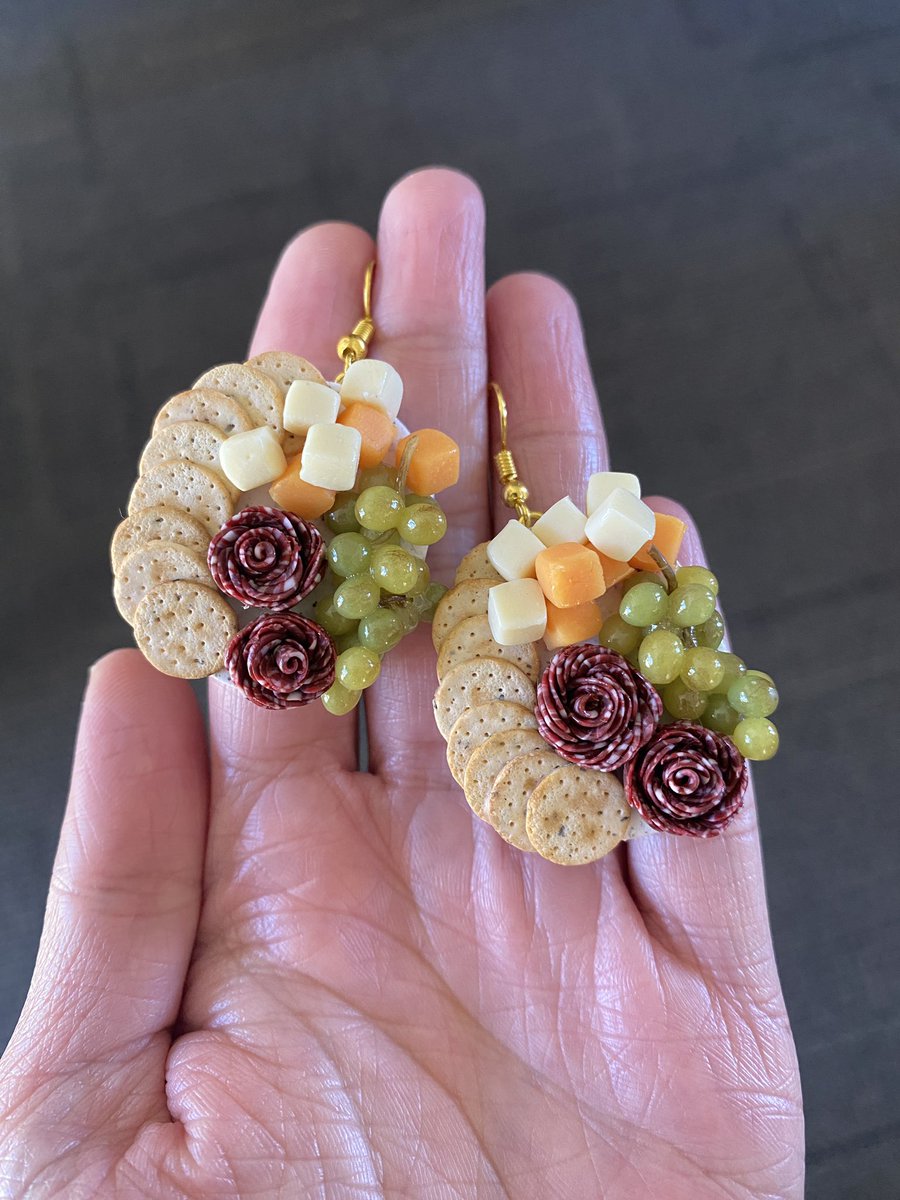 claywaterlily's tweet photo. i cannot wait to make more charcuterie earrings !! https://t.co/9iuXPIvEfG