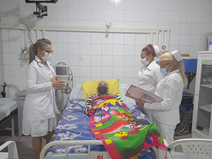 Se realiza pase de visita en el CDI Casanay, estado Sucre. 
"En las relaciones internacionales practicamos nuestra solidaridad con hechos, no con bellas palabras" Fidel 
#70Moncada #ConTodosLaVictoria #CubaPorLaVida  <a href="/JosAnto54744901/">José Antonio Machado Reyes</a> <a href="/japortalmiranda/">José Angel Portal Miranda</a> <a href="/MagaGutierrezV/">Magaly Gutiérrez Viña</a>   🌻