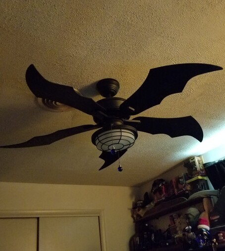 Batronyx's tweet photo. Back from #PlayOnCon to find Mrs. Bat paid someone to finally install the custom fan blades I purchased over a year ago! https://t.co/TjBV8beDel