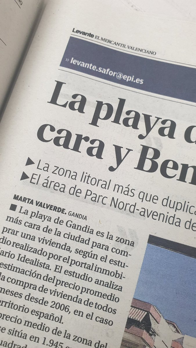 MartaValverde07's tweet photo. Hace justo una semana me convertí oficialmente en periodista del Levante EMV en la delegación de la Safor, la comarca que ha sido mi casa desde los 4 años https://t.co/fHxvv0X2dT