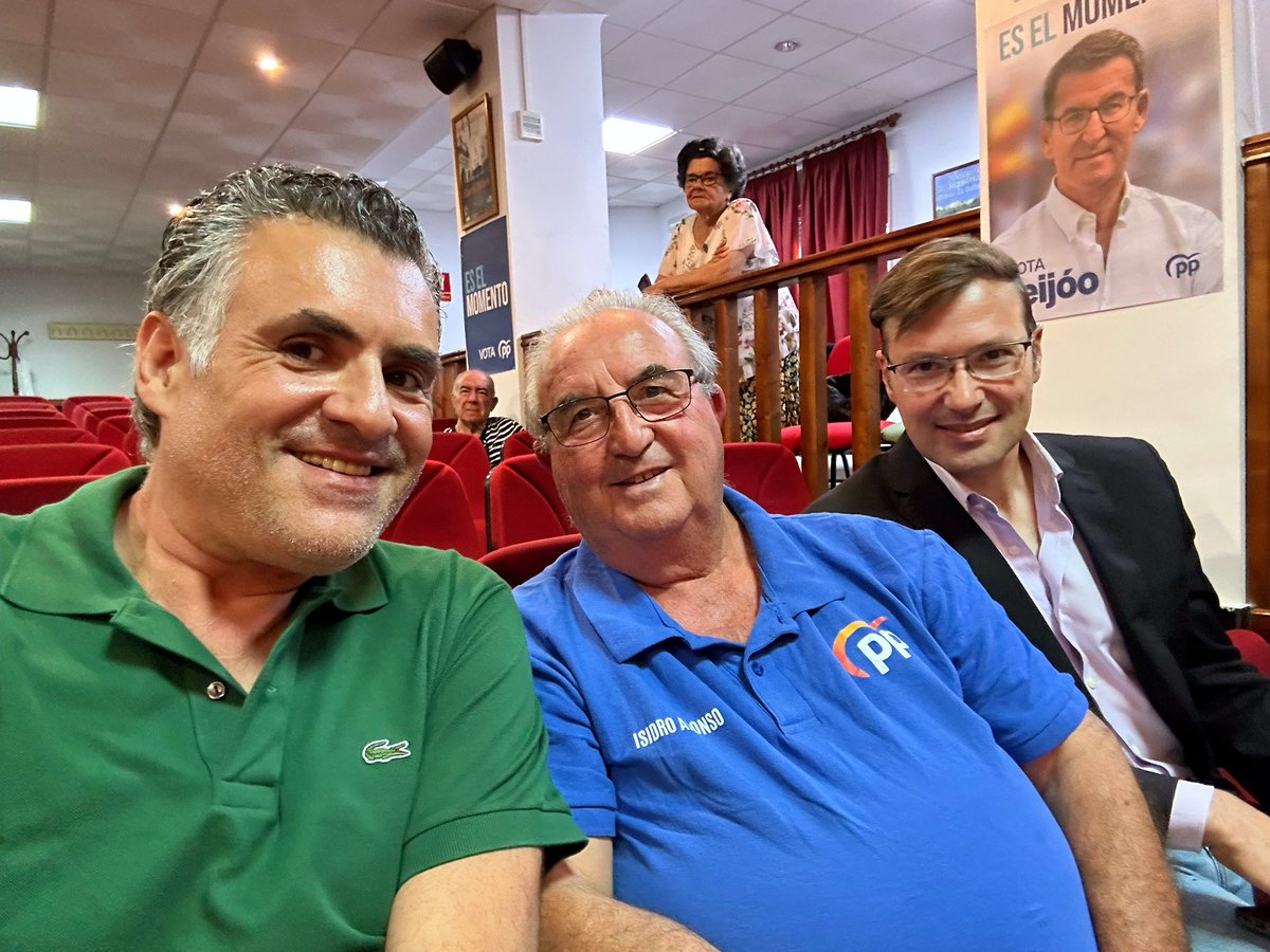 jmballestero's tweet photo. Con los Alcaldes del @partidopopular de #azabal y #casardepalomero #lashurdes  #EsElMomento https://t.co/Zr5BDJZKP6