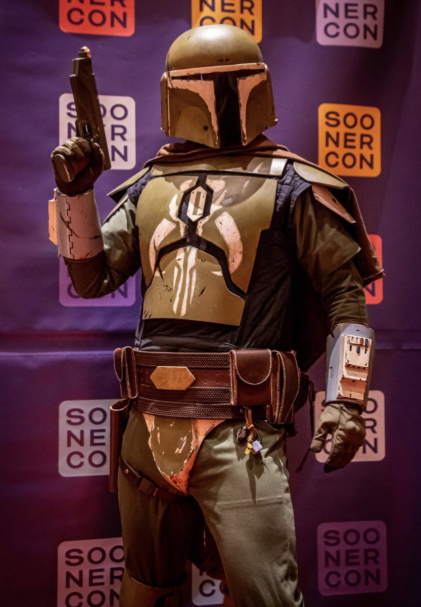 Ol reliable Mandalorian fit at @Soonercon 31. Can’t wait for Soonercon next year 😎 
#Mandalorian #starwars #cosplay