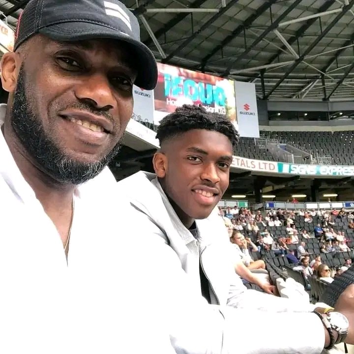 SpeakerMichael1's tweet image. Super Eagles Legend  Jay Jay okocha and his son Ajay Okocha.

#firstpicchallenge