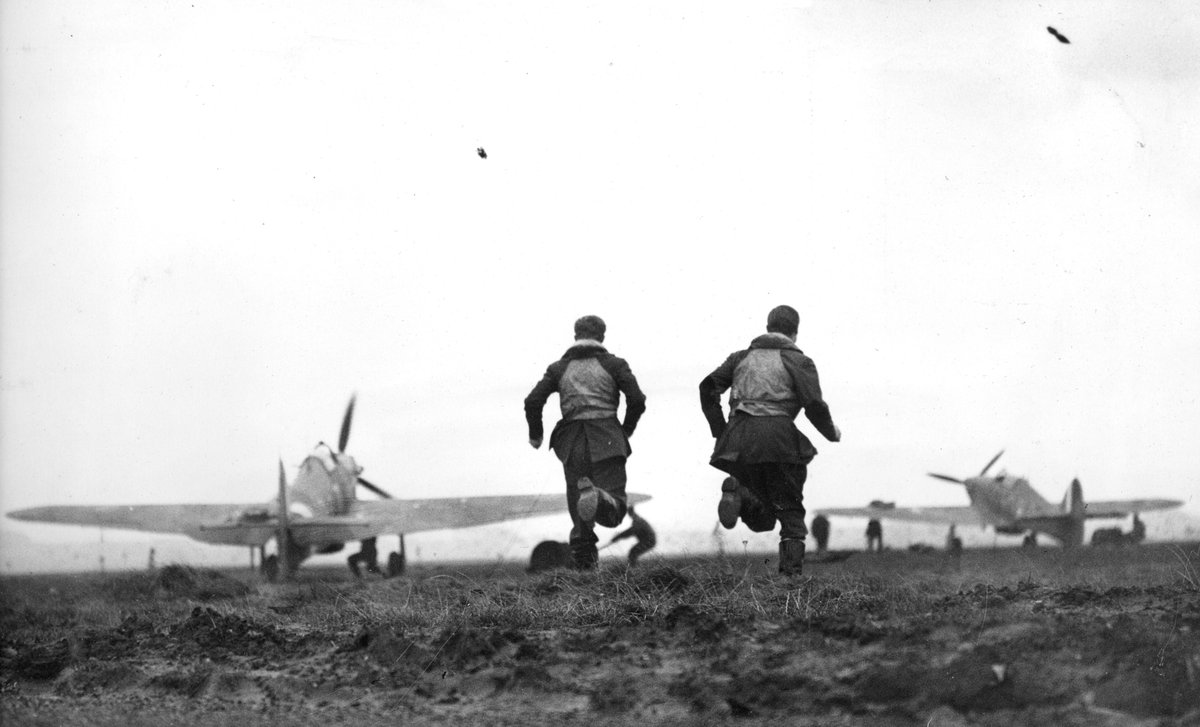 RCAF_ARC's tweet photo. July 10 marks the day the Battle of Britain began back in 1940. Fought between July and October 1940, more than 100 Canadians flew alongside nearly 3,000 Allied aircrew in the battle for domination of the skies. https://t.co/H6GGbzVmX7