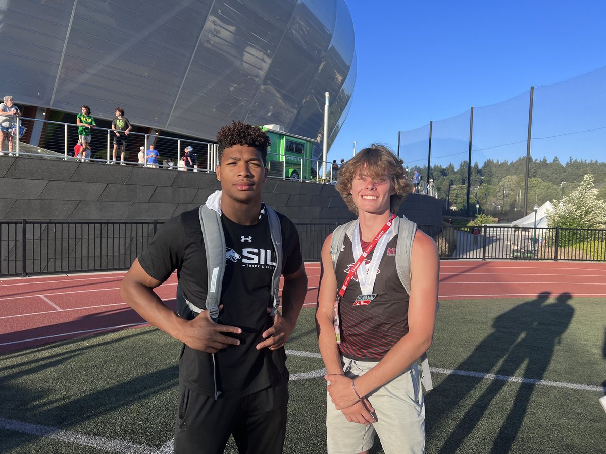 Shoutout to these two stars who competed in Oregon at the USATF U20 Outdoor Championships 🤩🔥

Jadon Robertson finished 4th in the Decathlon with 6540 points, while Xavier Preston was 7th with a time of 21.28! 👏

#1Team1Goal | #Salukis