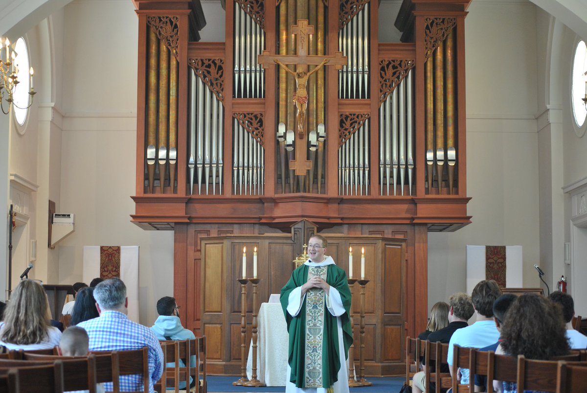 lighttheworlddc's tweet photo. We’re starting out our week with #gratitude for all the priests and bishops who ministered to our community this summer! https://t.co/JOOC0CAAhm