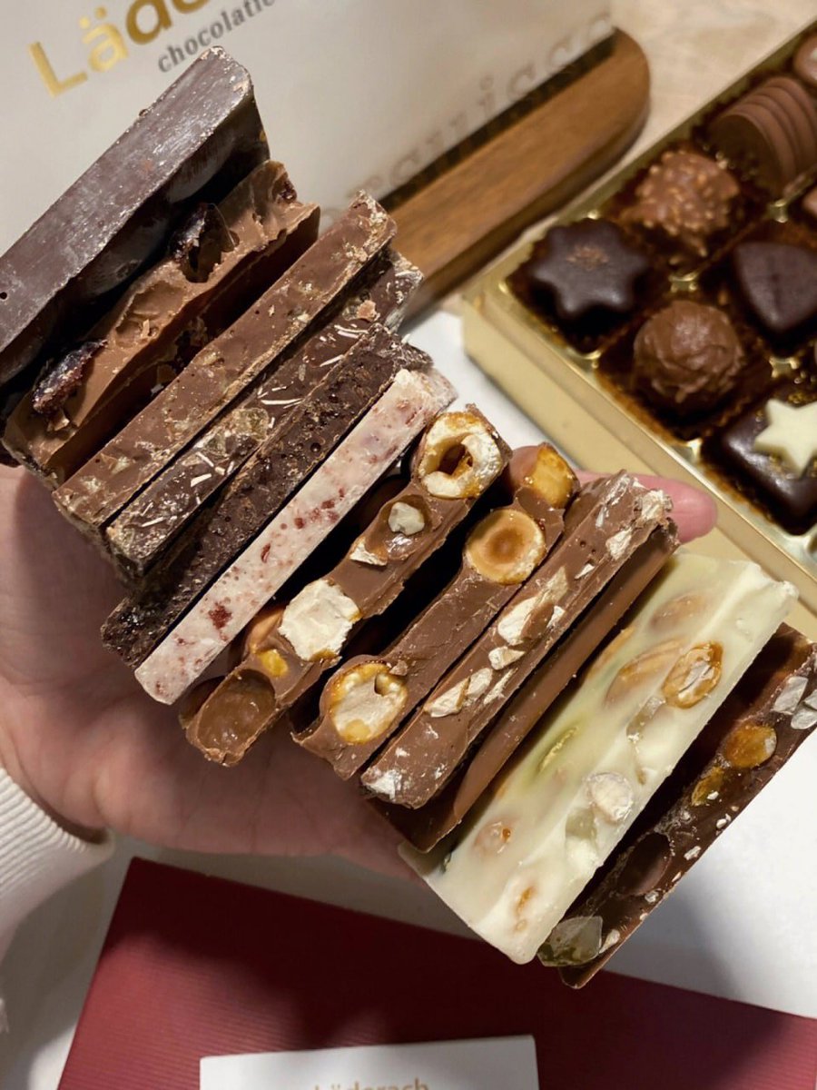 hula1414's tweet photo. Anything is good if it’s made of chocolate. https://t.co/4P93wWlvMo
