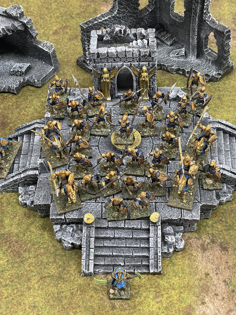 WAWildlings's tweet photo. Amazing day with the wildlings building and painting for 12 hours two full Kings if War armies! Raising over £500 for JDRF, thank you @manticgames and colourforge! @JDRFUK https://t.co/CxBn316jgY
