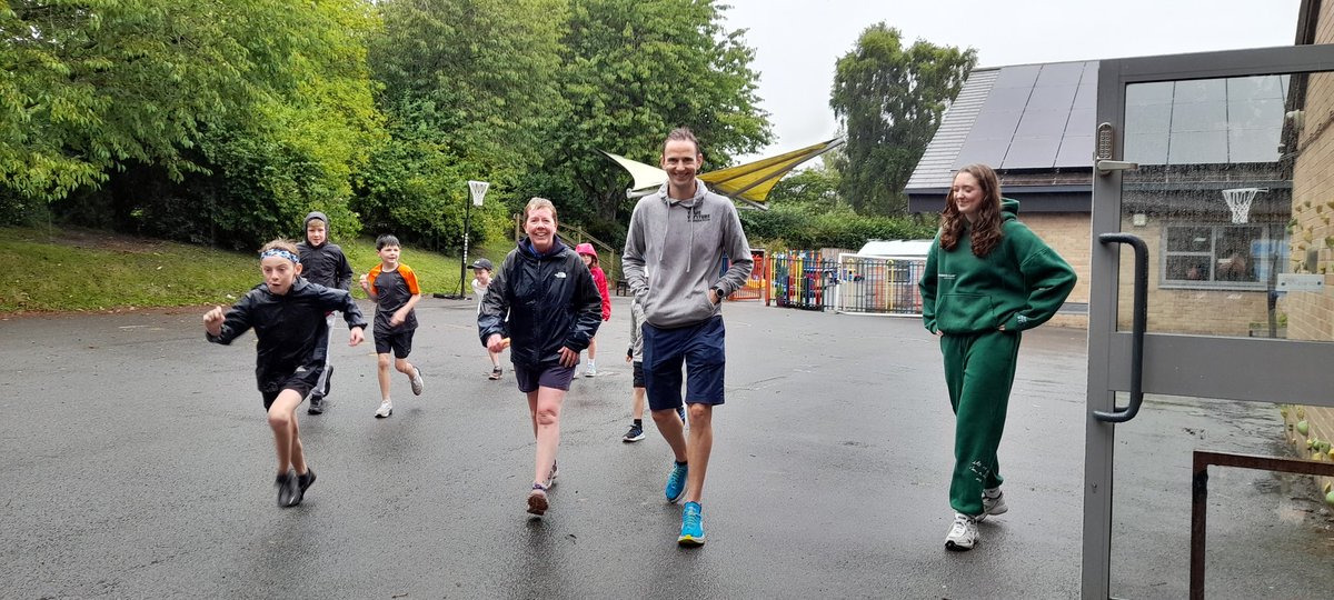 ysgolyfoel's tweet photo. Despite the rain, they did it!! So proud of every single one. #FOEL https://t.co/NP4x9Eryfx