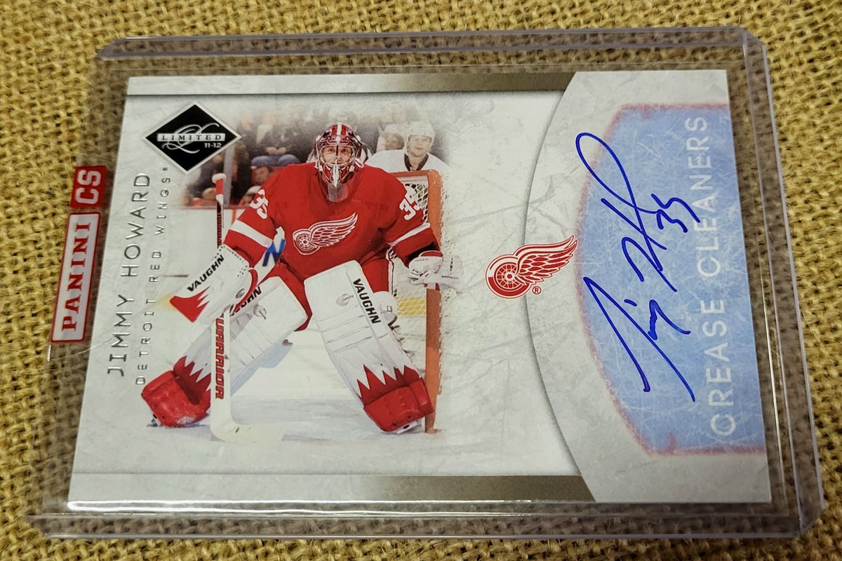card_boarded's tweet photo. Not many new Howard cards for the PC this year, but this one is by far my favorite of them. Love these Crease Cleaners autos from Panini Limited. #collect #JimmyHoward https://t.co/KbgATj8CpJ