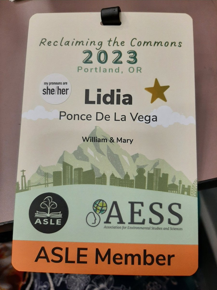 Lidia_PdV's tweet photo. 🌺 So excited to be attending/presenting at my very first ASLE/AESS conference. It's been fantastic so far and it's only day 1! 🐙 
@ASLE_US @AESSnews #ReclaimingtheCommons https://t.co/15APTPcxCE