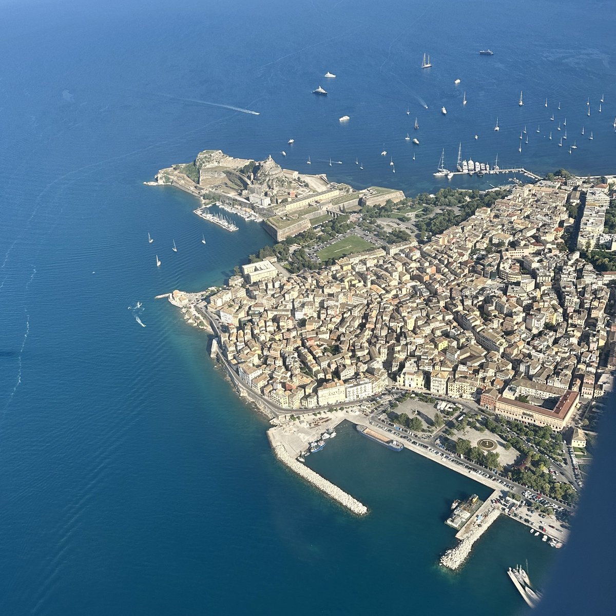 Kate Hopper tweet media