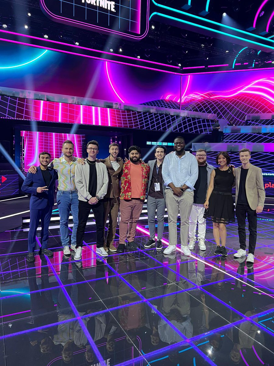 Benk_live's tweet image. That wraps up @Gamers8GG 2023 for me, couldn’t have asked for a better group of people to be around on the biggest of stages 🤝
Massive thanks to Gamers8 for having me out to beautiful Riyadh to cast the biggest Zero Build event in history.🎙️ ❤️
Until Next Time! 🚎 #Gamers8