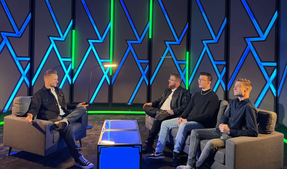 Benk_live's tweet image. That wraps up @Gamers8GG 2023 for me, couldn’t have asked for a better group of people to be around on the biggest of stages 🤝
Massive thanks to Gamers8 for having me out to beautiful Riyadh to cast the biggest Zero Build event in history.🎙️ ❤️
Until Next Time! 🚎 #Gamers8