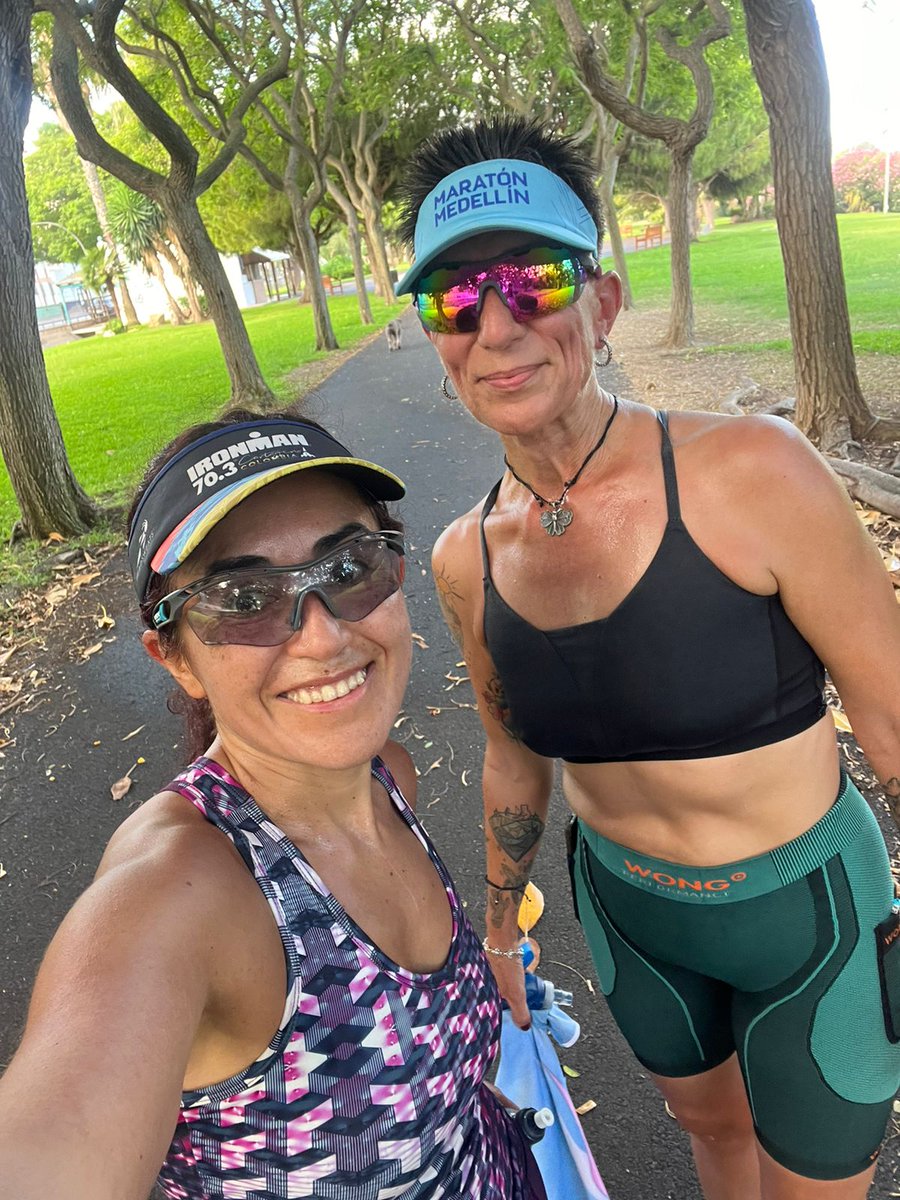 maribelraura's tweet photo. Q sí, q sí, la #patilargajartible ha entrenao estos día y en muy linda compañía 💜😍,  zeñoooraaa!!!
#correylee
#kmsxela
#meencantacorrer
#run4fun https://t.co/4n3g8W8Mba