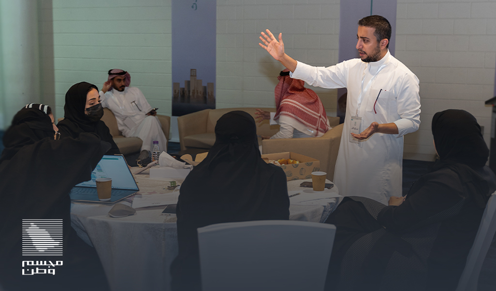 MW_award's tweet photo. جانب من تفاعل المشاركين في اليوم الأول
لـ ديزايناثون #مجسم_وطن
بمدينة #الخبر https://t.co/15tDSCojCP