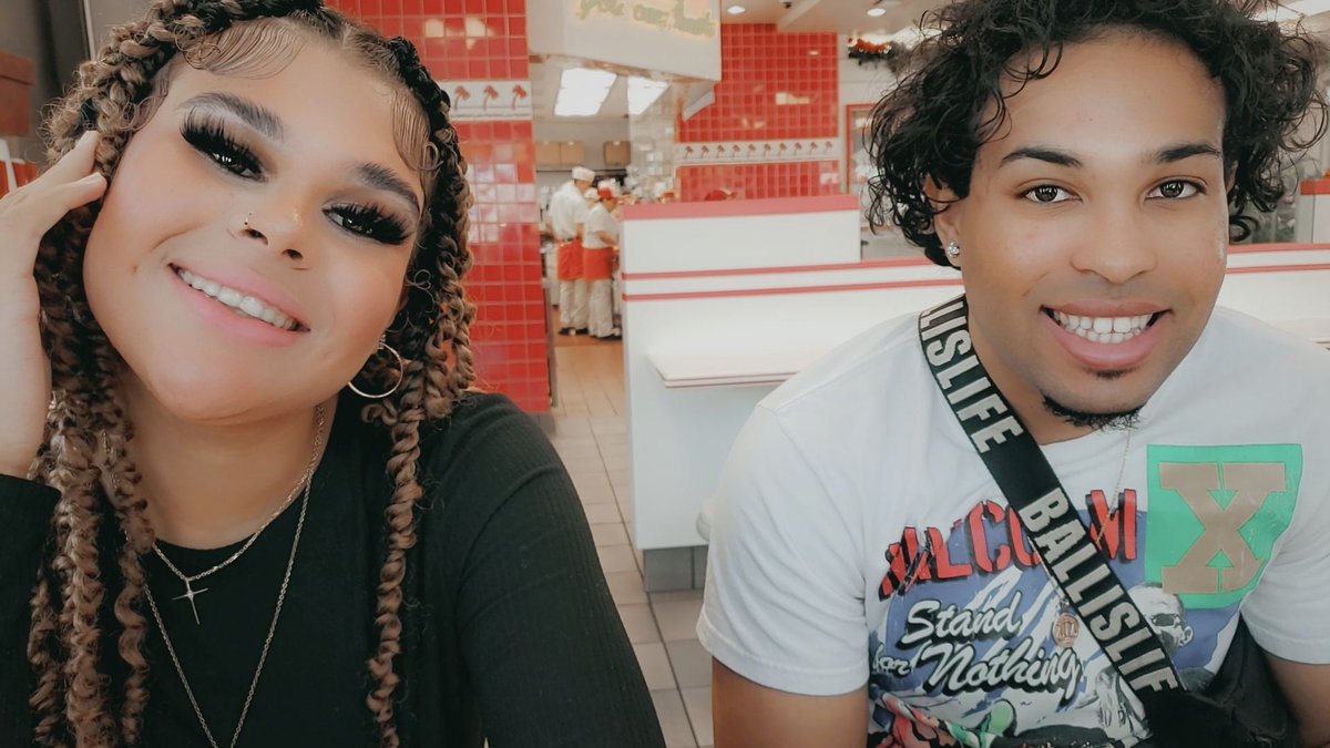 jayfamx3's tweet photo. My World. To see them Happy and together is all I need. Start realize what life is about. https://t.co/qZdsDcdqNO