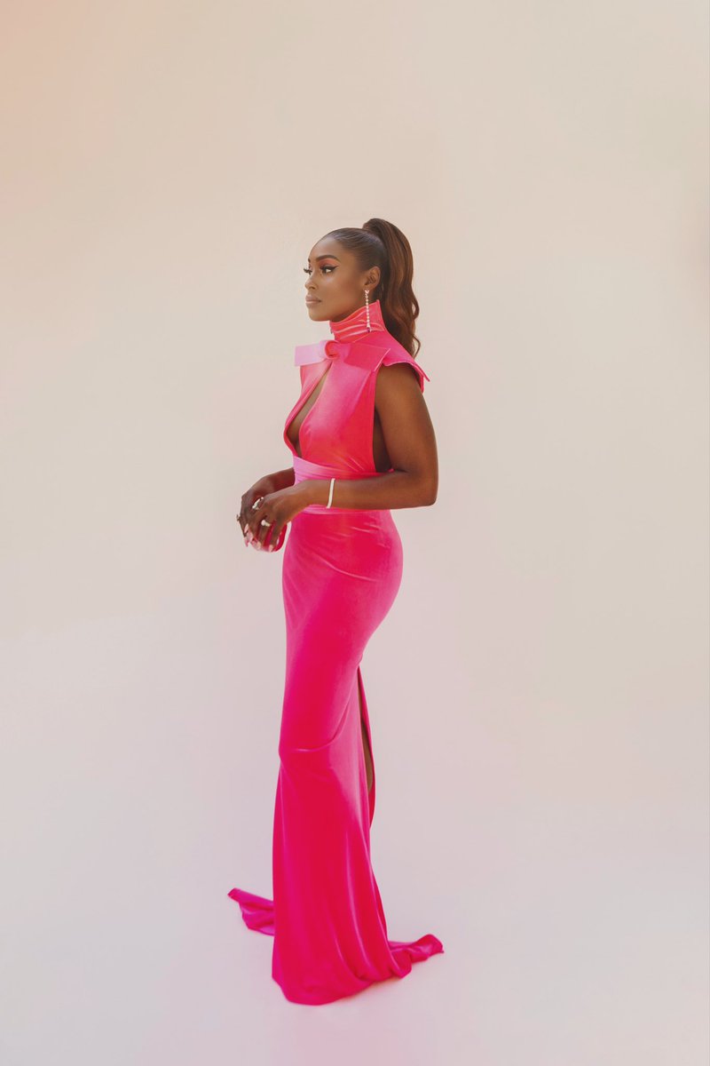 Mr_Dadams00's tweet photo. A few photos of Issa Rae for the Barbie Movie premiere 

#dadamsphotos https://t.co/hnt2iP3Cnx