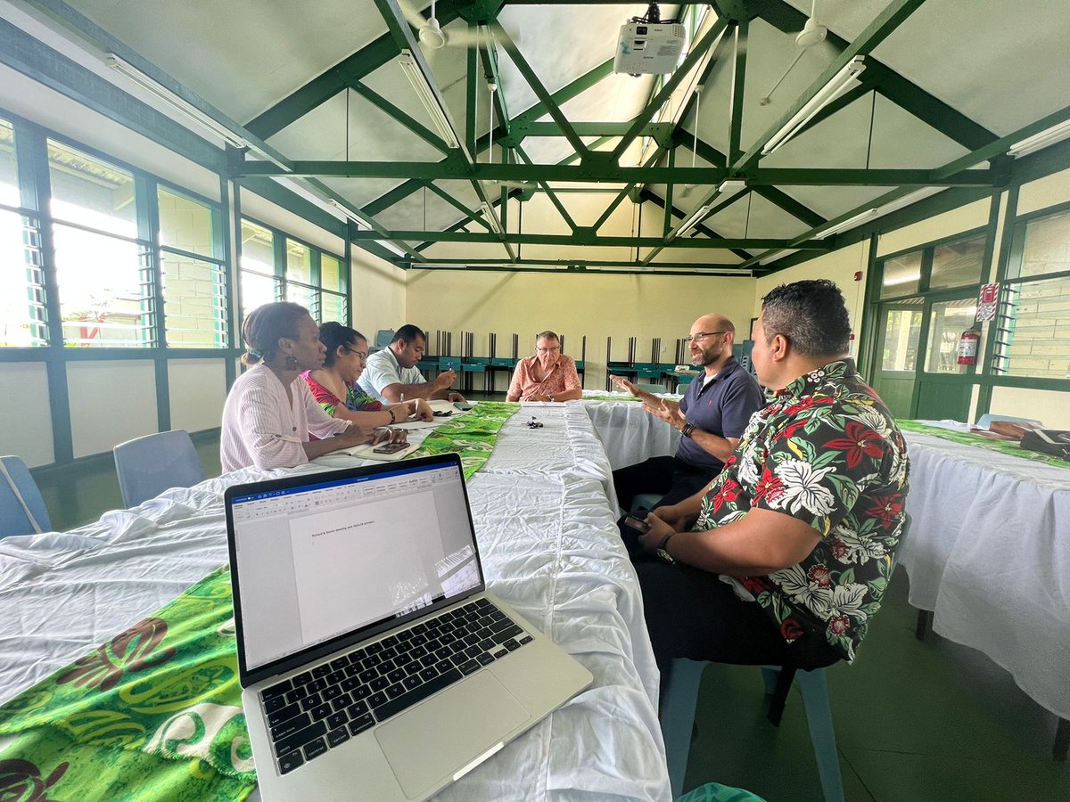 #ACIAR PASS-CR academic support members, Professor Steven Underhill, Dr Seeseei Molimau-Samasoni & Dr Richard Markham provide academic support sessions to PASS-CR scholars at USP, Samoa campus. #TeamFNU #TeamUSP