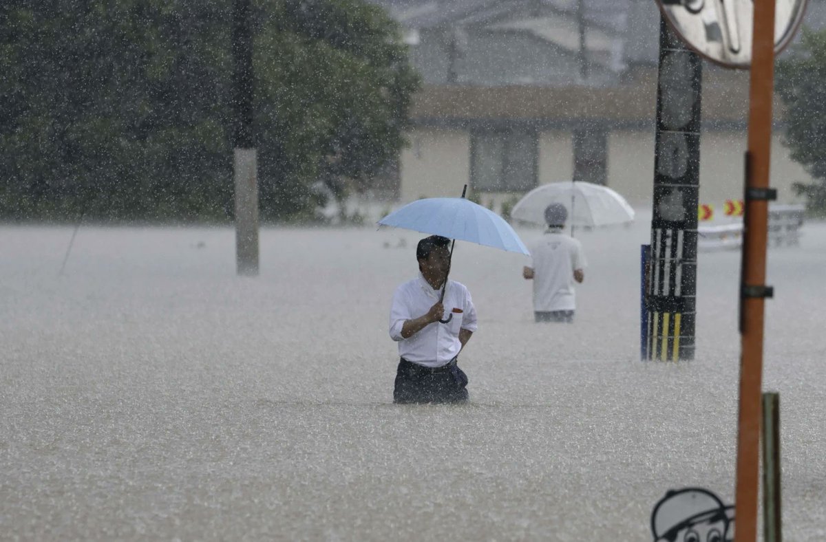 ctwnetwork's tweet photo. Storms are forming in a warmer atmosphere, making extreme rainfall a more frequent reality now. The additional warming that scientists predict is coming will only make it worse. https://t.co/fecDAXfYkt