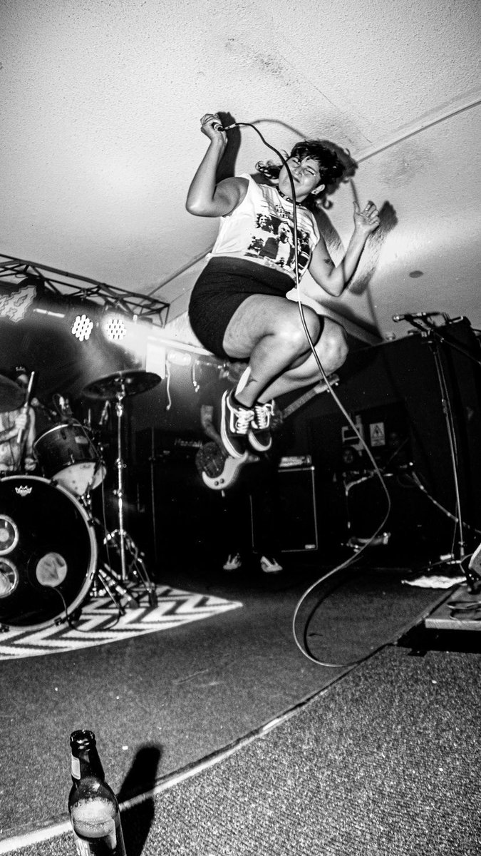 drdidi10's tweet photo. Lo di todo  📸 kerosene punk https://t.co/GBJM97m5sB
