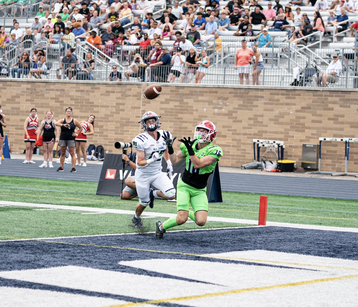 AlexDille_'s tweet photo. Had a great time and experience this weekend and at the all shore game on Sunday! Great to be with other players from across monmouth county! Onto the next chapter @TCNJfootball 
Let’s gooo🔥 https://t.co/B9Wft399mt