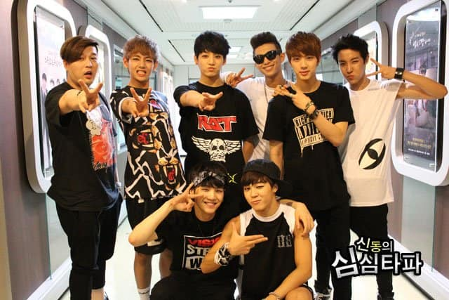 MidoriRocks's tweet photo. @soylacoroy Cuando no buscas información y haces caso a fakenews, es refacil inventar historias y noticias falsas. Suju y BTS son amigos y Suju apoya a los chicos desde su debut. https://t.co/4ywiPkICix