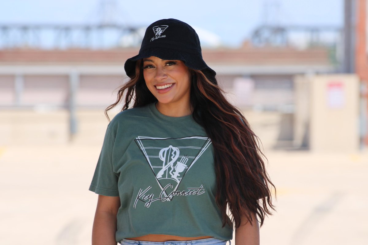 KEYTHECONNECT's tweet image. S U M M E R  D A Z E  V O L. 2 
#KEYCONNECT 🔑🔌