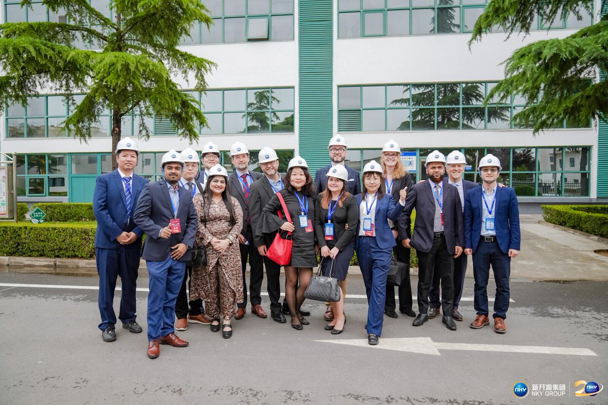BoaiNKY's tweet photo. #NKY #Pharmaceutical  What a wonderful celebration it was!  
With our agent in Russia and India witnessed the great moment - for celebrating NKY's 20 years and new plant of NVP! https://t.co/9fuwEcACNb