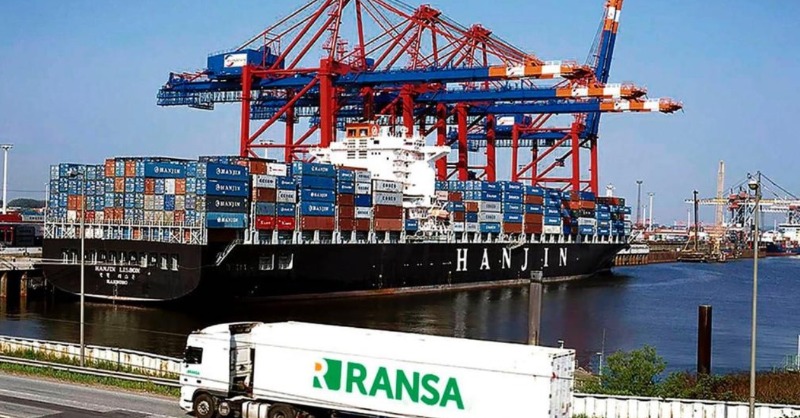 SEMANAeconomica's tweet photo. Ransa completó fusión con TCF y operarán en 10 países de la región. El grupo combinado atenderá a 19 puertos, operando 4 millones de m² de espacio de almacenamiento, 44,000 TEUs, 340,000 movimientos de carga al año y una flota de 3,000 vehículos de transporte.
#Ransa #Logística