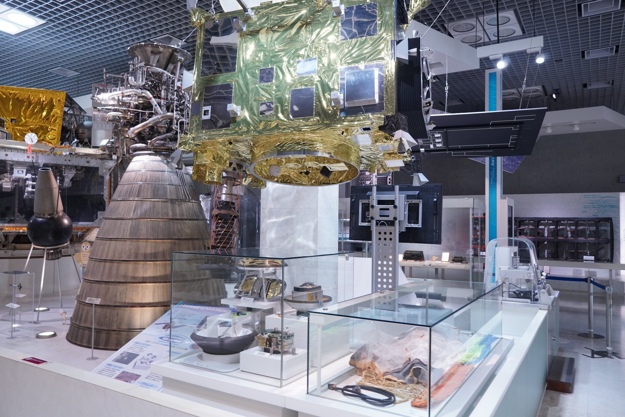 F0t6WIxacAAaCn7.jpg:large