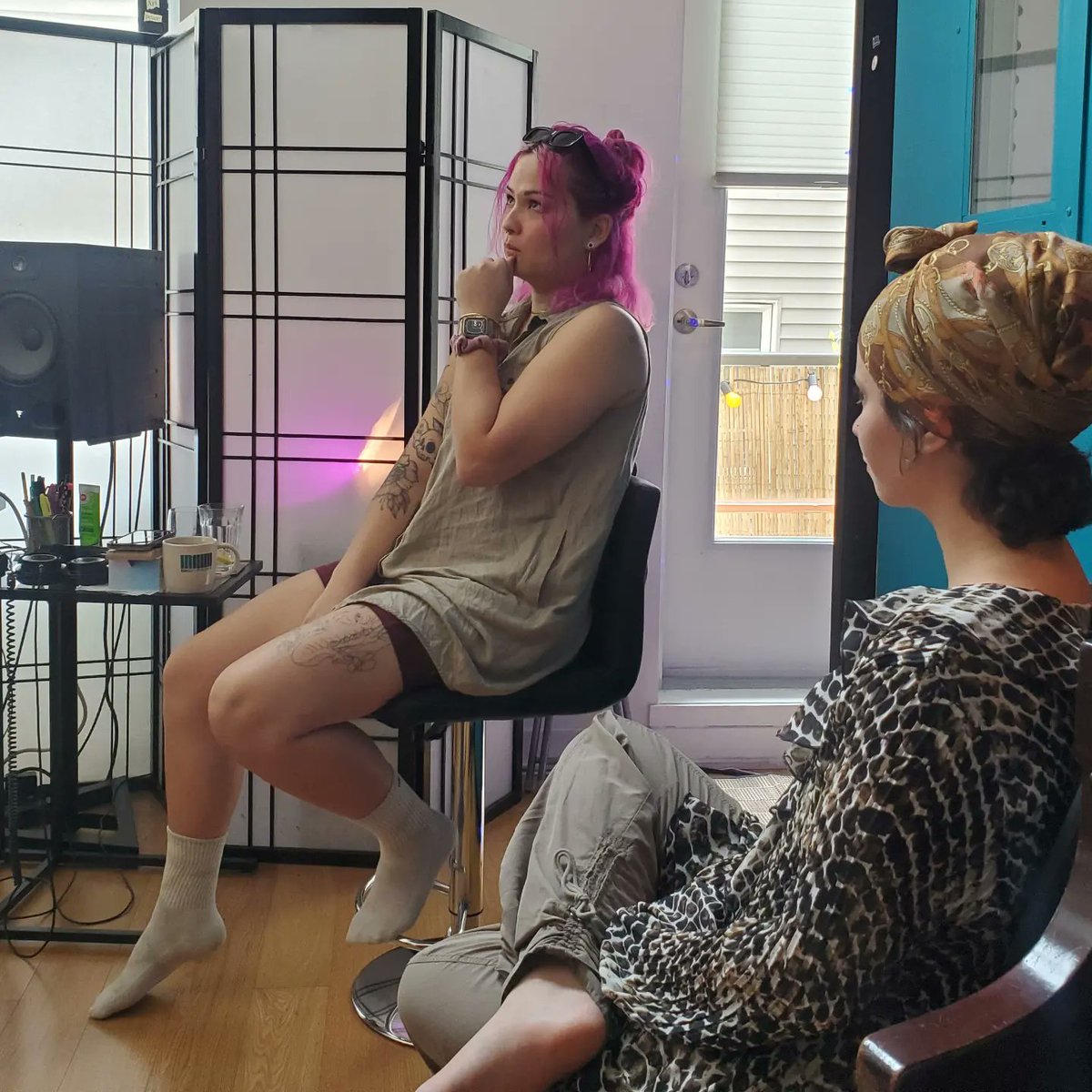 RoamToronto's tweet image. Co-facilitated &amp;amp; hosted a wonderfulky fruitful &amp;amp; empowering songwriting wrkshp at LPM studio for @venusfest_ . Blessed to again co-facilitate with skilled &amp;amp; deeply empathetic @itscassidybeau - Whatta team! 🥰 Grateful for artists&apos; trust, openness &amp;amp; creativity.
#createfearlessly