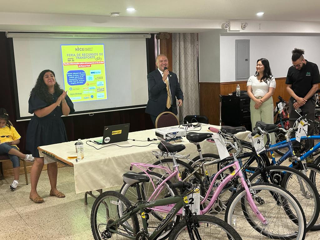 NYCImmigrants's tweet photo. Ensuring that NYC's newest NYers have what they need to thrive has been a community &amp; city team effort. On Sat Commissioner @Mcastromoia &amp; @bikenewyork announced another successful bike distribution to #AsylumSeekers in #JacksonHeights w/ our partners @NYC_DOT &amp; @NICE4Workers🥳🚴‍♀️ https://t.co/Csd7IeV6FV