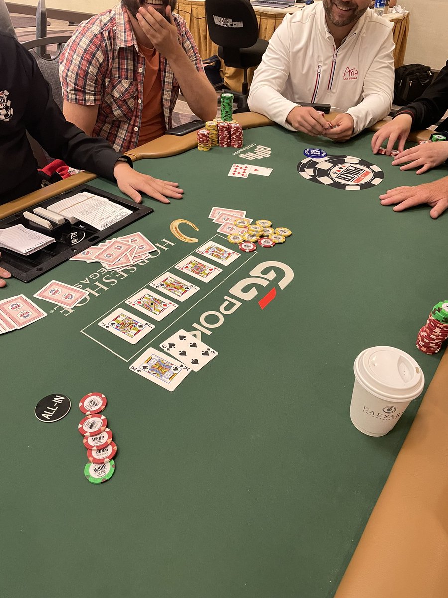 TOPDOLLARMAN's tweet image. Out of the main with quads!