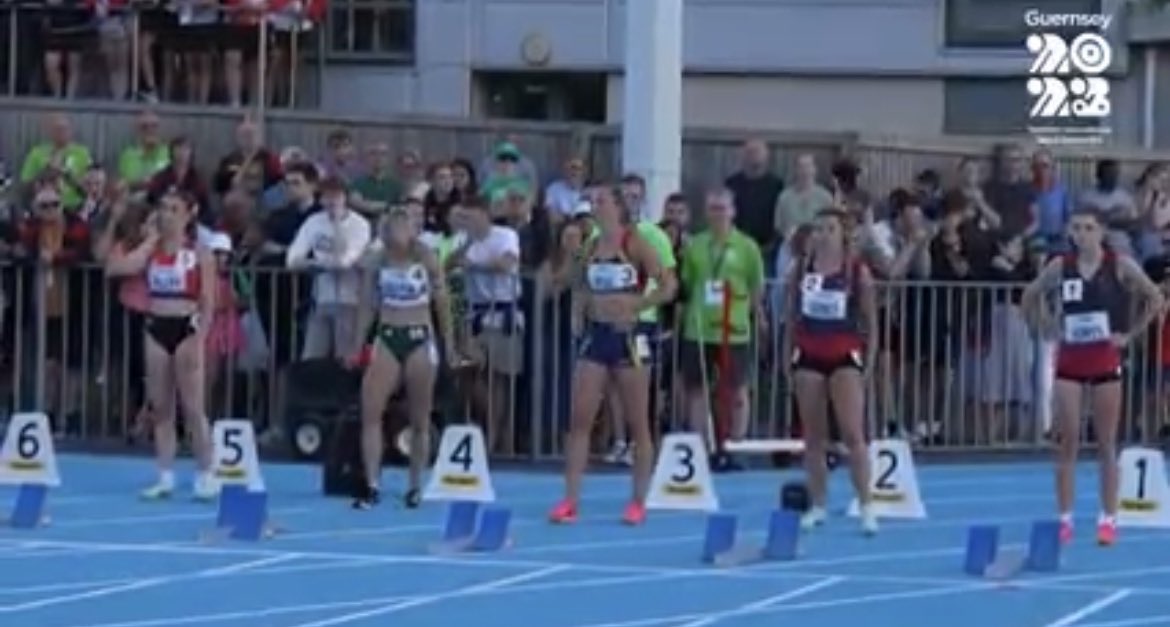 Carwyn Jones tweet media