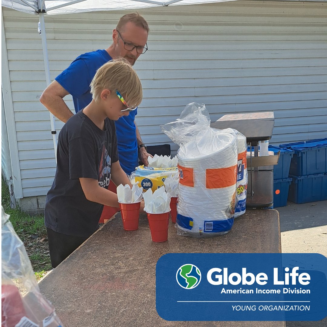 YoungOrgAIL's tweet photo. Some behind-the-scenes shots from the 4th! We are proud to help make an impact in our community.
#BTS #MakeTomorrowBetter #YoungOrganization #SupportLocalCommunities #GlobeLife #BehindTheScenes https://t.co/HW16nzgDhM