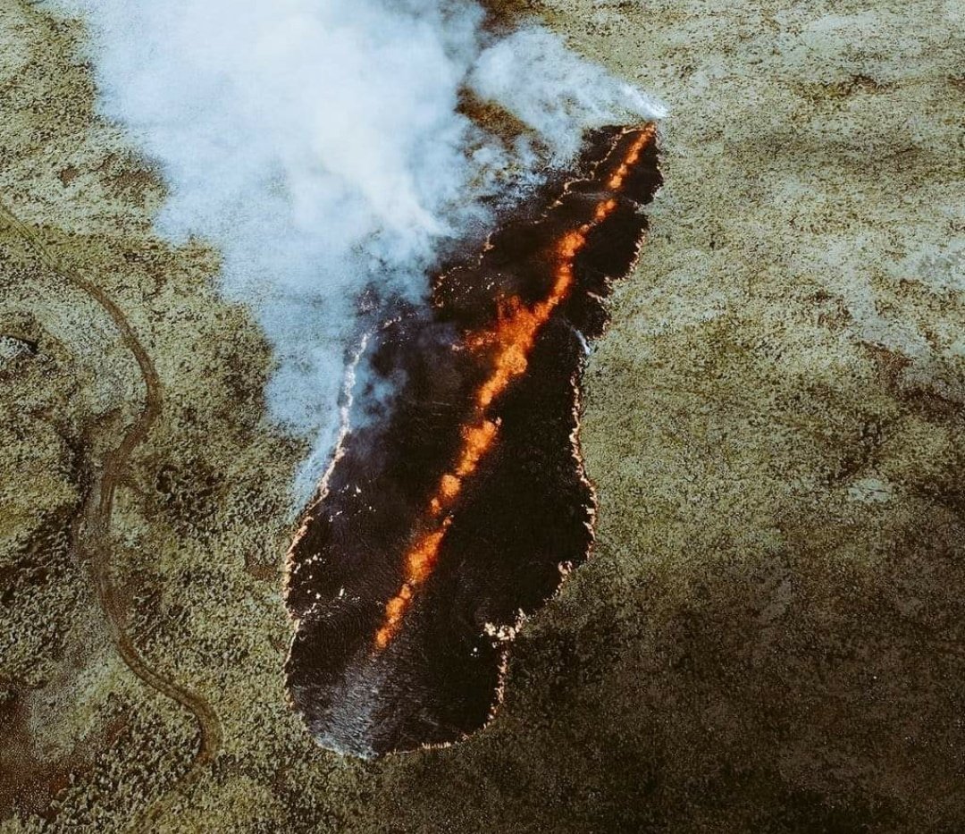 A volcanic eruption broke out in Iceland earlier today. It's a hot, angry, fiery crack that emits poisonous gases. Even before this photo was taken, every woman who's ever had a yeast infection was relating hard.
#eruption #iceland