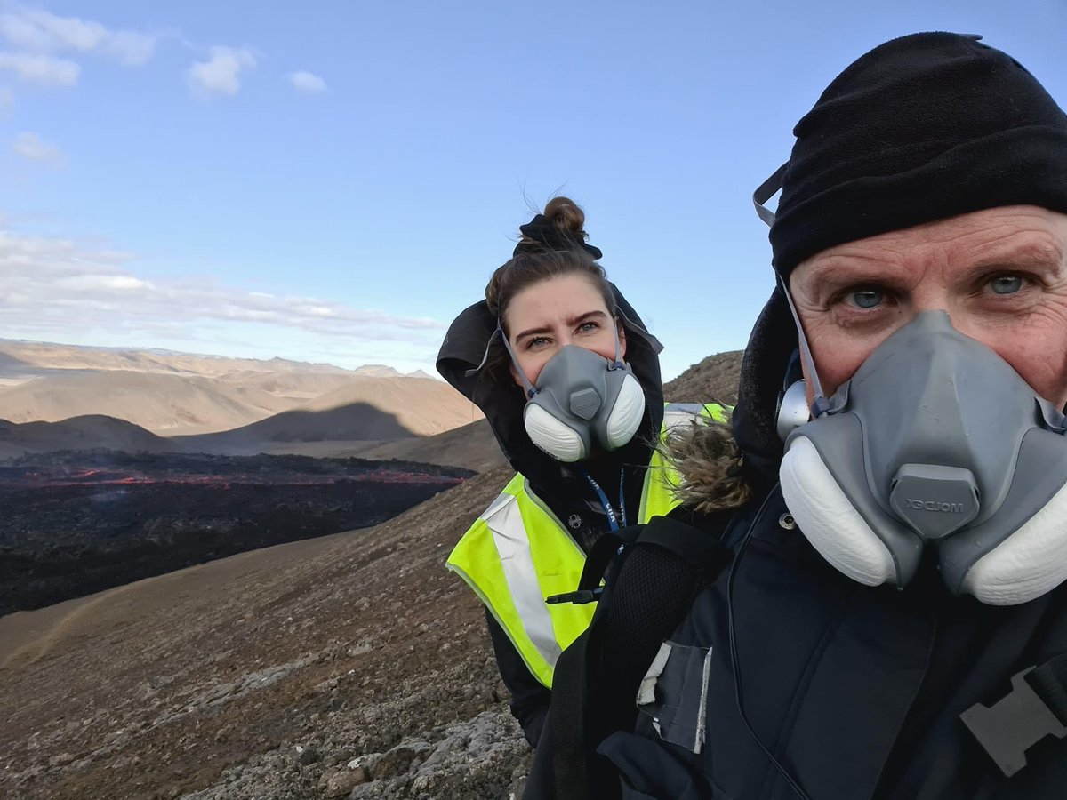 arnaringolfs's tweet photo. Nú þurfa allir að hugsa fallega til @holmfridurdagny sem liggur heima í fæðingarorlofi illa þjökuð af gosóróa https://t.co/RIt17mZ4LZ