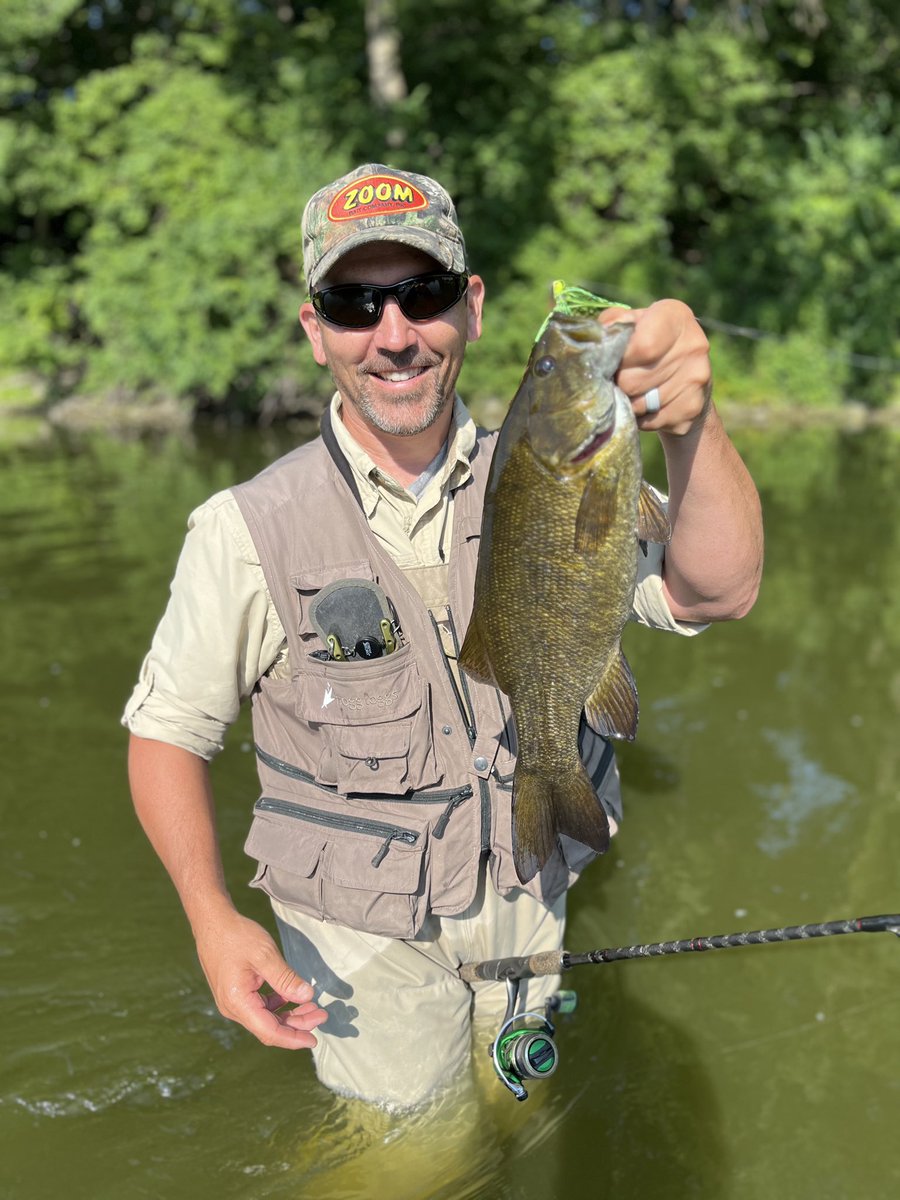 GrahamSlamFishn's tweet photo. The Fox River is my happy place. #smallmouthbass #bassfishing https://t.co/66p5nTvuVi