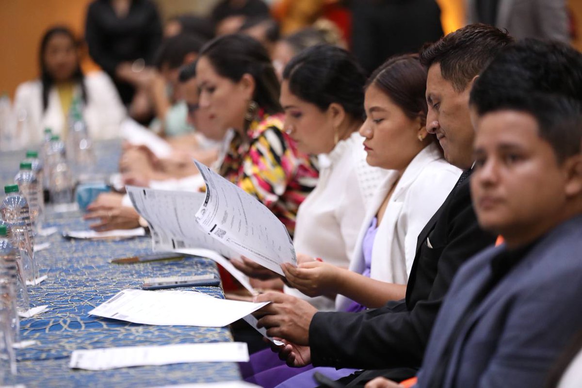 cnegobec's tweet image. #VotoTelemáticoEnElExterior 🌐

#StalinCardona, funcionario electoral, explica en qué consiste este mecanismo de sufragio, que facilitará la 🗳️ de los ecuatorianos empadronados fuera del país, cumpliendo con todos los principios democráticos.

#PasoAPasoElectoral ☑️