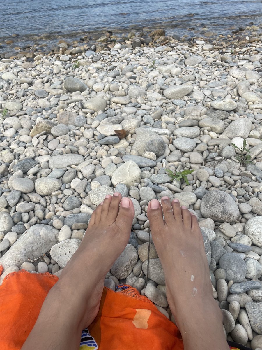 cristina_anime0's tweet photo. Les money slave les fétichistes, venez sur MYM on va bien s’amuser 😳 #moneyslave #fetichiste #slaveformoney https://t.co/R3O4RrI8gz