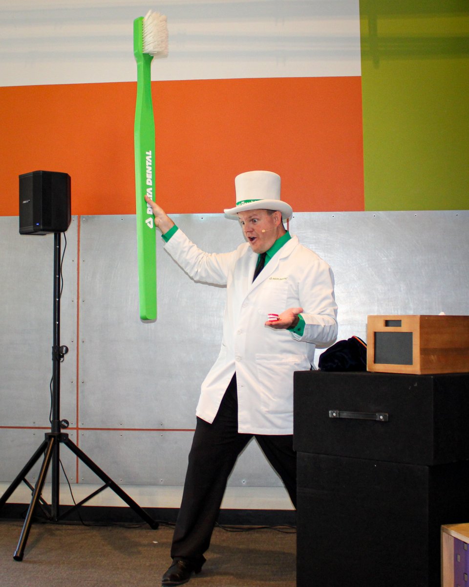 Experience the Totally Tooth-Ular Magic Show hosted by The Great Flossini!
Upcoming showtimes:
Wednesday, July 12th @ 10:30AM &amp; 11:30AM
Saturday, July 15th @ 10:30AM &amp; 11:30AM

Generously sponsored by <a href="/DeltaDentalAZ/">Delta Dental of AZ</a>