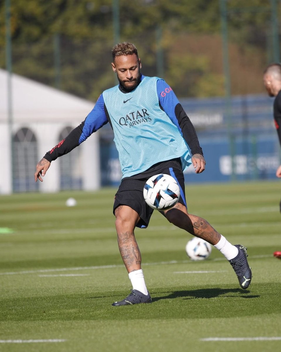 flowjvr's tweet photo. 🚨 Os testes físicos realizados hoje levantaram algumas dúvidas sobre a capacidade de Neymar ser operacional rapidamente

Será preciso ficar atento à presença de Neymar nos primeiros treinos para ter notícias mais atualizadas sobre sua condição física. https://t.co/ZLxFSDJVZZ