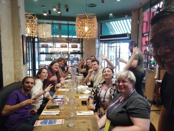 Evenement bien sympa et rencontres incroyables 🌈🥰 <a href="/TwitchFR/">Twitch FR</a> #TwitchConParis