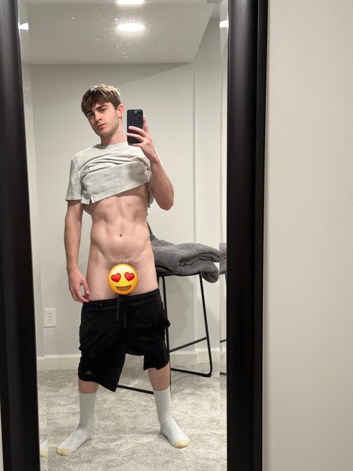 RT if you would get on your knees https://t.co/EqLsN6y16V<a href="/tag/fitness"class="tags"><span>#fitness</span></a>