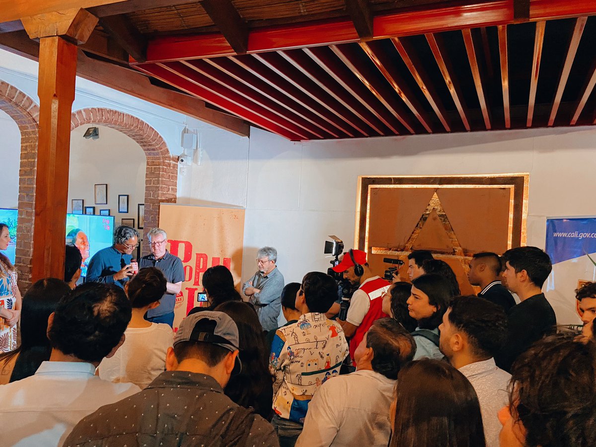 ViviendaCali's tweet photo. 🗓️ Hasta 23 de julio del 2023 tienes una cita en la exhibición ‘La Ciudad Fuera del Mapa’, un evento realizado en el marco de las actividades del PopuLab, en la Sociedad Colombiana de Arquitectos regional Valle del Cauca.

Encuentra más información aquí: https://t.co/zw1ThtkkID https://t.co/pPuqWQQb0p