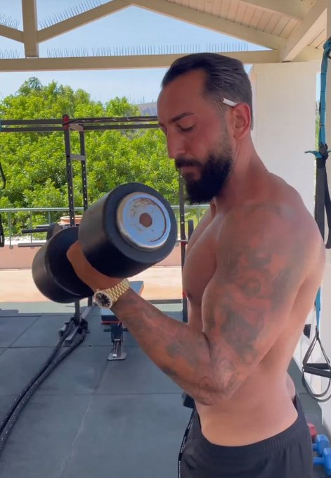 Kostas Mitroglou 🥶