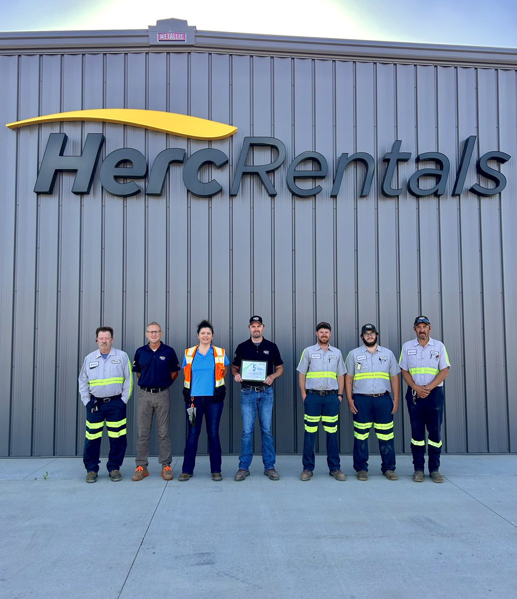 bismancedc's tweet photo. THANK YOU to Herc Rentals for 5๏ธโฃ YEARS of membership & support of the Chamber EDC! #BismarckMandan #MemberAnniversary https://t.co/EjWXsXzEwc