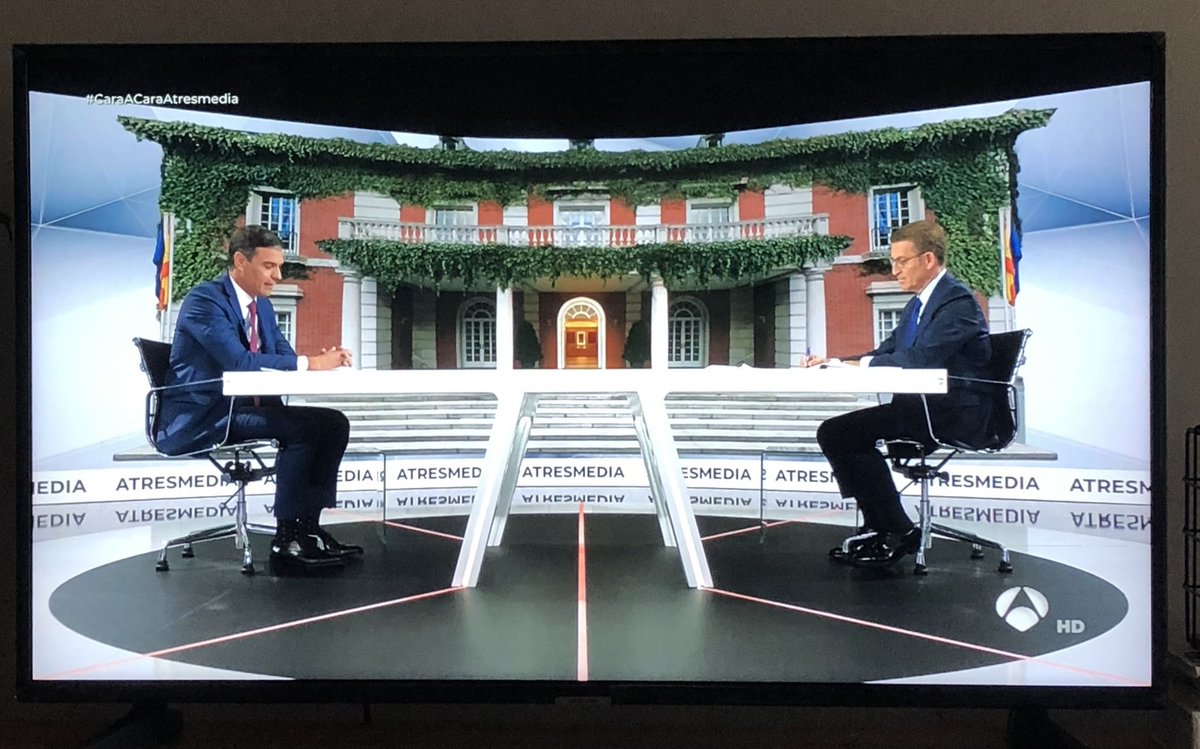 Sanchez incómodo, a la defensiva y, desencajado. Haciendo a VOX protagonista y negando sus errores. ¿4 días encerrado en la Moncloa para esto?

Feijoo más tranquilo, haciendo propuestas y pactos.

Feijoo ha ganado por goleada. 

#CaraACaraAtresmedia